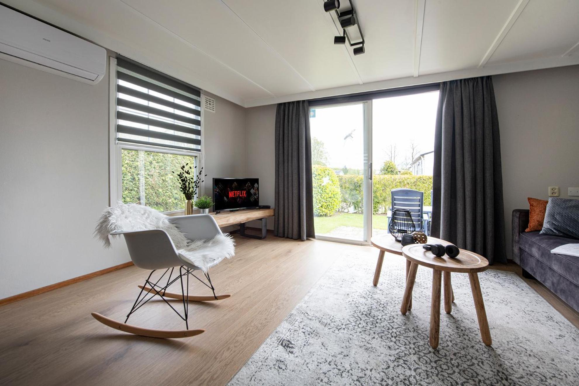 37, Located In A Quiet & Wooded Area! Chalet *